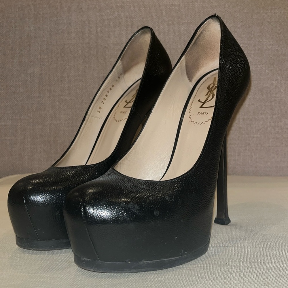YVES SAINT LAURENT TRIBUTE PUMPS SIZE 36.5